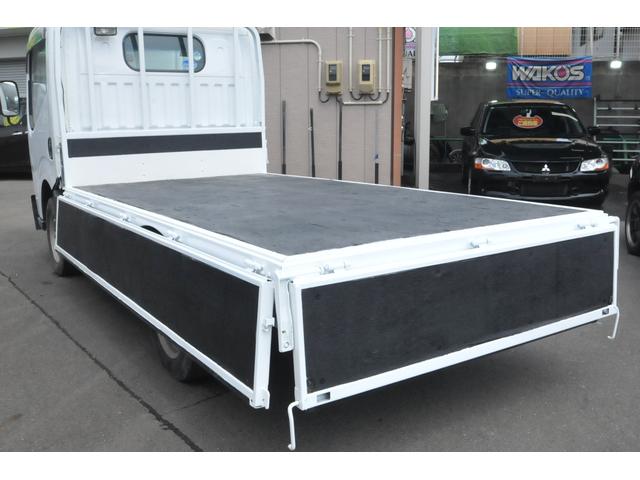 アトラストラック カスタム４ＷＤディーゼルターボ　全国１年保証／修復歴無し／４ＷＤ／１４００ｋｇ／５ＭＴ／ＥＨＳ／ヒーター付き電動格納ミラー／オートエアコン／キーレス／社外メッキバンパー／ＬＥＤフォグ／モケットシート／ＺＤ３０／スタッドレス積み込み／（24枚目）