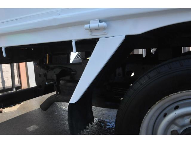 アトラストラック カスタム４ＷＤディーゼルターボ　全国１年保証／修復歴無し／４ＷＤ／１４００ｋｇ／５ＭＴ／ＥＨＳ／ヒーター付き電動格納ミラー／オートエアコン／キーレス／社外メッキバンパー／ＬＥＤフォグ／モケットシート／ＺＤ３０／スタッドレス積み込み／（29枚目）