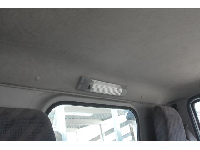 アトラストラック カスタム４ＷＤディーゼルターボ　全国１年保証／修復歴無し／４ＷＤ／１４００ｋｇ／５ＭＴ／ＥＨＳ／ヒーター付き電動格納ミラー／オートエアコン／キーレス／社外メッキバンパー／ＬＥＤフォグ／モケットシート／ＺＤ３０／スタッドレス積み込み／（41枚目）