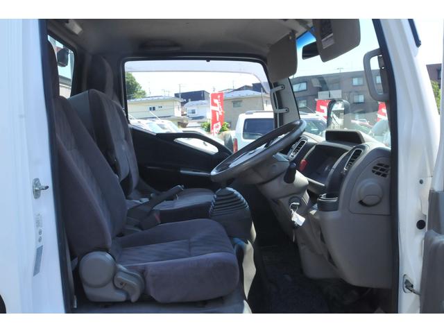 アトラストラック カスタム４ＷＤディーゼルターボ　全国１年保証／修復歴無し／４ＷＤ／１４００ｋｇ／５ＭＴ／ＥＨＳ／ヒーター付き電動格納ミラー／オートエアコン／キーレス／社外メッキバンパー／ＬＥＤフォグ／モケットシート／ＺＤ３０／スタッドレス積み込み／（42枚目）