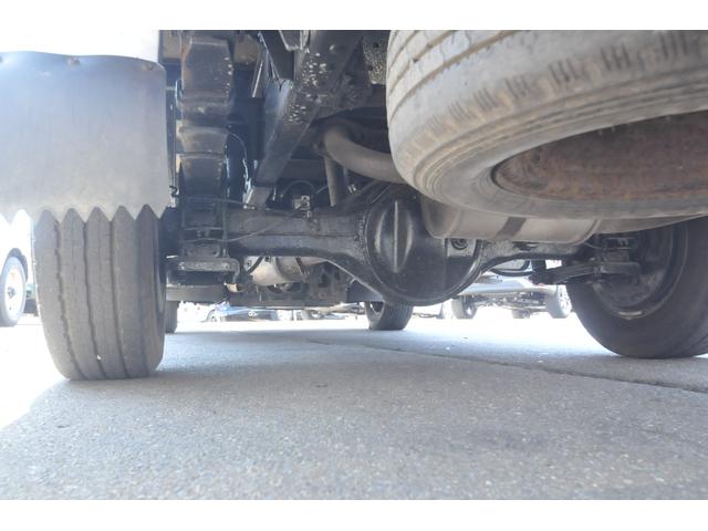アトラストラック カスタム４ＷＤディーゼルターボ　全国１年保証／修復歴無し／４ＷＤ／１４００ｋｇ／５ＭＴ／ＥＨＳ／ヒーター付き電動格納ミラー／オートエアコン／キーレス／社外メッキバンパー／ＬＥＤフォグ／モケットシート／ＺＤ３０／スタッドレス積み込み／（49枚目）