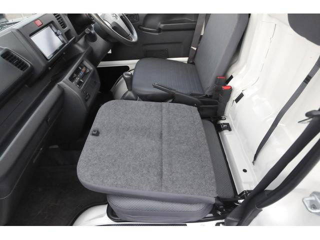 ピクシストラック スタンダード　全国１年保証／修復歴無し／４ＷＤ／５ＭＴ／ストロング防錆／地デジナビ／バックカメラ／Ｂｌｕｅｔｏｏｔｈ／エアコン／パワステ／ドライブレコーダー／荷台作業灯／荷台カバー／ＤＶＤ再生／社外タコメーター／（42枚目）