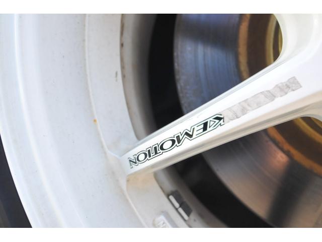 紙面・ネット掲載の場合でも、整備や清掃、塗装等の為に車両が店頭に不在の場合がございます。ご来店頂く前に、予め在庫の確認の連絡を頂ければと存じます。代表：０１７８−３２−０７７９