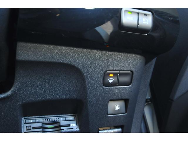 プリウス Ａ　修復歴無し／全国１年保証付き／４ＷＤ／セーフティセンスＰ／ＢＳＭ／地デジナビ／バックカメラ／ＨＵＤ／オートワイパー／寒冷地仕様／純正リモートスタート／ドラレコ／全車速追従クルコン／前後ＬＥＤフォグ／（25枚目）