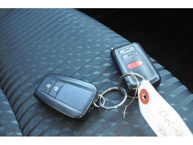 プリウス Ａ　修復歴無し／全国１年保証付き／４ＷＤ／セーフティセンスＰ／ＢＳＭ／地デジナビ／バックカメラ／ＨＵＤ／オートワイパー／寒冷地仕様／純正リモートスタート／ドラレコ／全車速追従クルコン／前後ＬＥＤフォグ／（33枚目）