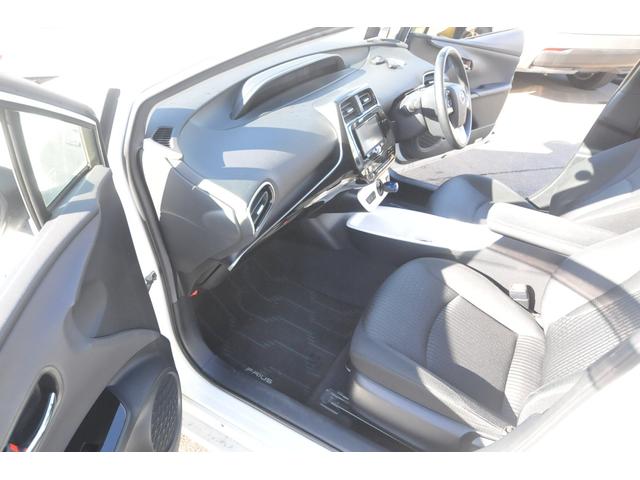 プリウス Ａ　修復歴無し／全国１年保証付き／４ＷＤ／セーフティセンスＰ／ＢＳＭ／地デジナビ／バックカメラ／ＨＵＤ／オートワイパー／寒冷地仕様／純正リモートスタート／ドラレコ／全車速追従クルコン／前後ＬＥＤフォグ／（51枚目）