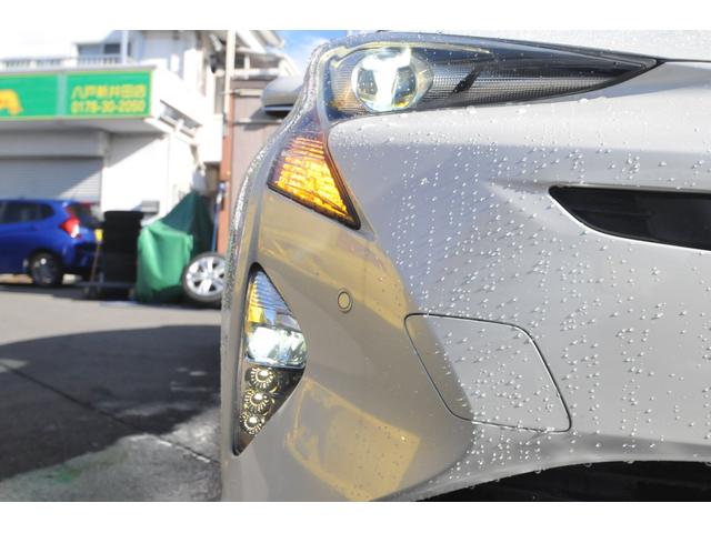 プリウス Ａ　修復歴無し／全国１年保証付き／４ＷＤ／セーフティセンスＰ／ＢＳＭ／地デジナビ／バックカメラ／ＨＵＤ／オートワイパー／寒冷地仕様／純正リモートスタート／ドラレコ／全車速追従クルコン／前後ＬＥＤフォグ／（64枚目）