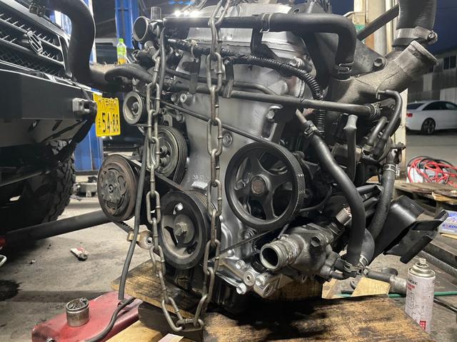 ジムニー ランドベンチャー　修復歴無し／令和７年１１月リビルトエンジン載せ替え済／クラッチ同時交換／リフトアップ／電動ウィンチ／社外集中ドアロック＆リモコン／５ＭＴ／社外マフラー／（5枚目）