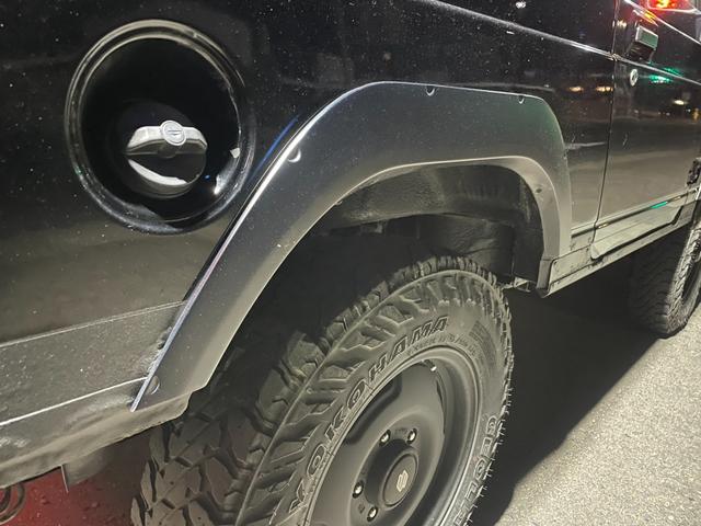 ジムニー ランドベンチャー　修復歴無し／令和７年１１月リビルトエンジン載せ替え済／クラッチ同時交換／リフトアップ／電動ウィンチ／社外集中ドアロック＆リモコン／５ＭＴ／社外マフラー／（29枚目）