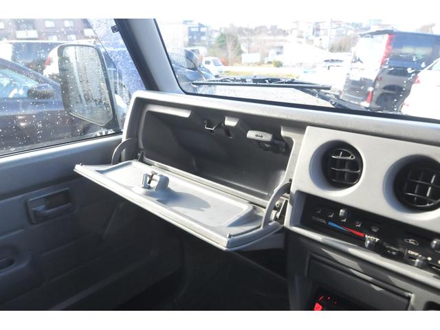 ジムニー ランドベンチャー　修復歴無し／令和７年１１月リビルトエンジン載せ替え済／クラッチ同時交換／リフトアップ／電動ウィンチ／社外集中ドアロック＆リモコン／５ＭＴ／社外マフラー／（41枚目）