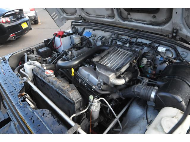 ジムニー ランドベンチャー　修復歴無し／令和７年１１月リビルトエンジン載せ替え済／クラッチ同時交換／リフトアップ／電動ウィンチ／社外集中ドアロック＆リモコン／５ＭＴ／社外マフラー／（53枚目）