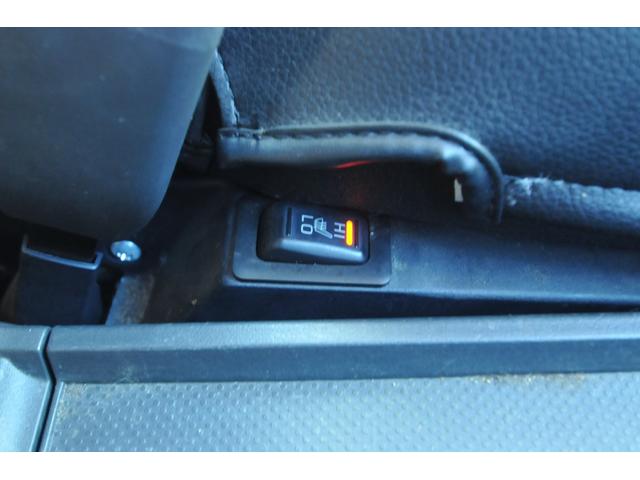 デリカD:5 D パワーパッケージ 修復歴無し/4WD/クリーンディーゼル/1オーナー/両側パワスラ/地デジナビ/バックカメラ/前席シートヒーター/クラッツィオ/8人乗り/ドラレコ/クルーズコントロール/新品夏タイヤ装着済/オートライト(8枚目)