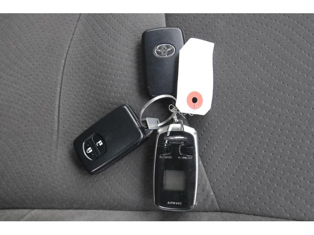 プリウス Ｓ　修復歴無し／全国１年保証付／地デジナビ／バックカメラ／寒冷地仕様／リヤフォグ／リモートスタート／ビルトインＥＴＣ／ドラレコ／電動コーナーポール／ステアリングスイッチ／フロントウィンド熱線／オートライト（11枚目）