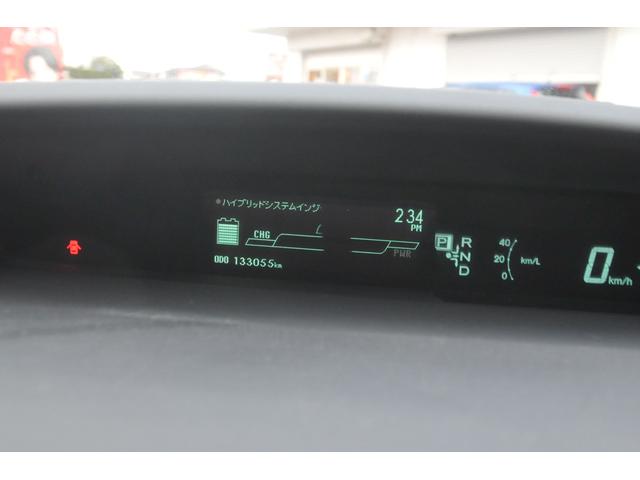 プリウス Ｓ　修復歴無し／全国１年保証付／地デジナビ／バックカメラ／寒冷地仕様／リヤフォグ／リモートスタート／ビルトインＥＴＣ／ドラレコ／電動コーナーポール／ステアリングスイッチ／フロントウィンド熱線／オートライト（28枚目）