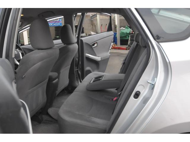 プリウス Ｓ　修復歴無し／全国１年保証付／地デジナビ／バックカメラ／寒冷地仕様／リヤフォグ／リモートスタート／ビルトインＥＴＣ／ドラレコ／電動コーナーポール／ステアリングスイッチ／フロントウィンド熱線／オートライト（47枚目）