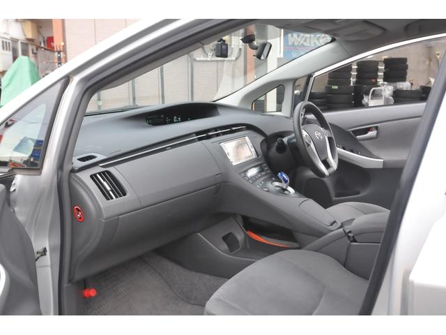 プリウス Ｓ　修復歴無し／全国１年保証付／地デジナビ／バックカメラ／寒冷地仕様／リヤフォグ／リモートスタート／ビルトインＥＴＣ／ドラレコ／電動コーナーポール／ステアリングスイッチ／フロントウィンド熱線／オートライト（49枚目）