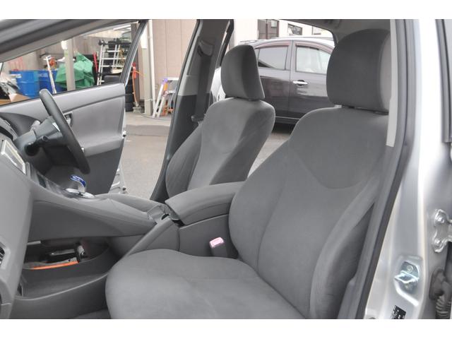 プリウス Ｓ　修復歴無し／全国１年保証付／地デジナビ／バックカメラ／寒冷地仕様／リヤフォグ／リモートスタート／ビルトインＥＴＣ／ドラレコ／電動コーナーポール／ステアリングスイッチ／フロントウィンド熱線／オートライト（51枚目）