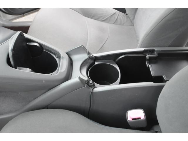 プリウス Ｓ　修復歴無し／全国１年保証付／地デジナビ／バックカメラ／寒冷地仕様／リヤフォグ／リモートスタート／ビルトインＥＴＣ／ドラレコ／電動コーナーポール／ステアリングスイッチ／フロントウィンド熱線／オートライト（52枚目）