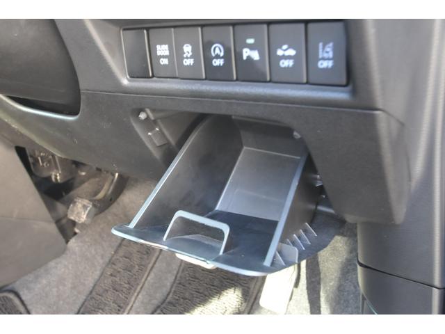 ���Ђł́A�I���R�A�W���b�N�X�A����A�A�A�v���X�A�C�I���v���_�N�g�t�@�C�i���X���l�X�ȃN���W�b�g��Ђƒ�g���Ă���܂��B�܂��w�ǂ̃N���W�b�g�J�[�h�������p�\��