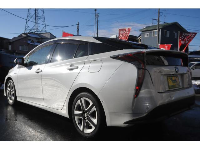 プリウス Aツーリングセレクション 全国1年保証付き/修復歴無し/4WD/BSM/TSSP/全車速追従クルコン/HUD/8型地デジナビ/バックカメラ/シートヒーター/Bluetooth/寒冷地仕様/純正リモートスタート/ビルトインETC(18枚目)