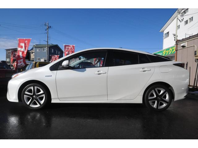 プリウス Aツーリングセレクション 全国1年保証付き/修復歴無し/4WD/BSM/TSSP/全車速追従クルコン/HUD/8型地デジナビ/バックカメラ/シートヒーター/Bluetooth/寒冷地仕様/純正リモートスタート/ビルトインETC(19枚目)