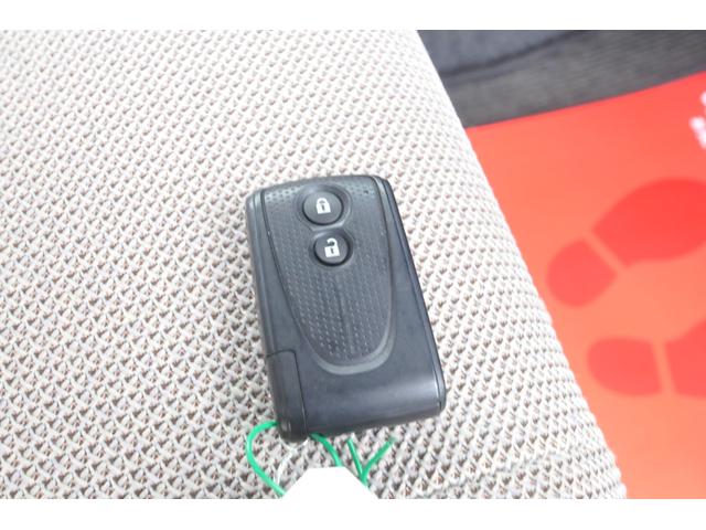 ミラココア ココアＸ　全国１年保証付き／修復歴無し／４ＷＤ／ケンウッド地デジナビ／バックカメラ／Ｂｌｕｅｔｏｏｔｈ／スマートキー／ドラレコ／ＤＶＤ再生／１４インチアルミホイール／ヘッドライトＬＥＤバルブ／フォグランプ／（8枚目）