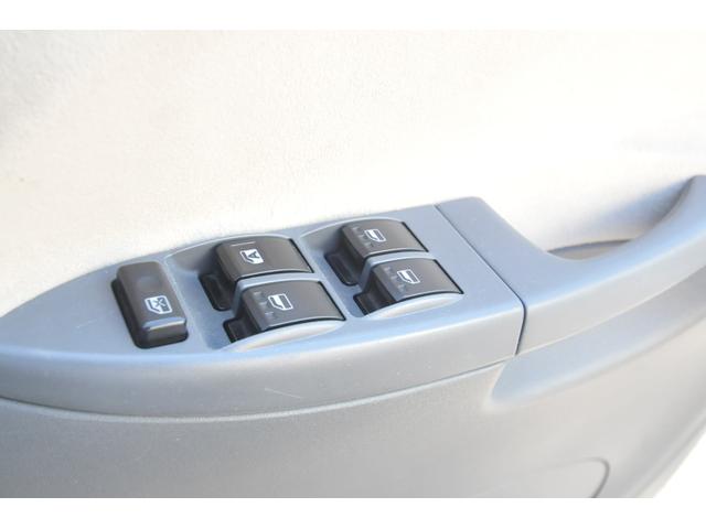 ムーヴラテ クール　全国１年保証付き／４ＷＤ／タイミングベルト交換済み／車検令和１０年２月迄／ハーフレザーシート／プラズマクラスター／フルオートエアコン／キーレス／アルミホイール／クール専用メッキ付きエアロパーツ／（61枚目）