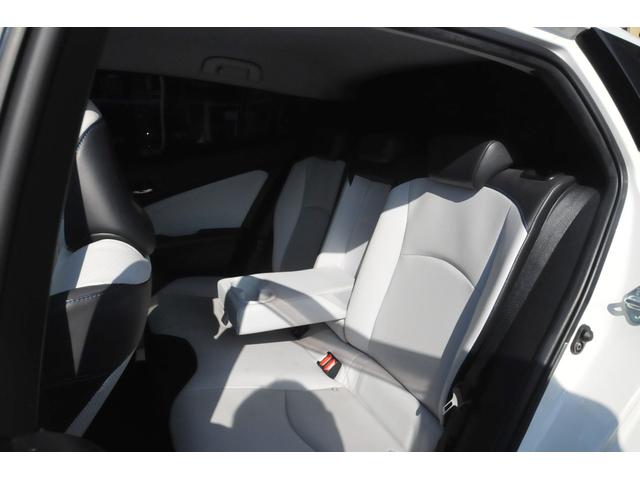 プリウス Aプレミアム ツーリングセレクション 全国1年保証付き/修復歴無し/4WD/白本革パワーシート/前席シートヒーター/BSM/巻込警報付ソナー/純正リモートスタート/TSS-P/全車速追従クルーズ/HUD/車線逸脱抑制/ナノイー/寒冷地仕様(52枚目)