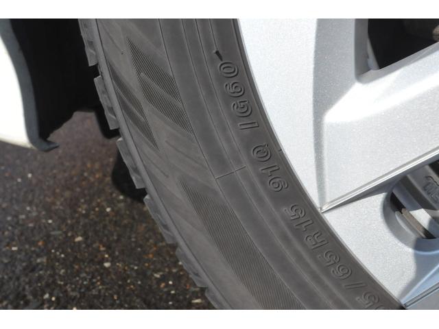 プリウス Aプレミアム ツーリングセレクション 全国1年保証付き/修復歴無し/4WD/白本革パワーシート/前席シートヒーター/BSM/巻込警報付ソナー/純正リモートスタート/TSS-P/全車速追従クルーズ/HUD/車線逸脱抑制/ナノイー/寒冷地仕様(63枚目)