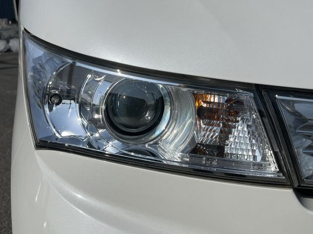 ＸＳアイドリングストップ　両側スライドドア　ナビ　ＴＶ　オートライト　ＨＩＤ　スマートキー　電動格納ミラー　ベンチシート　ＣＶＴ　盗難防止システム　ＡＢＳ　ＣＤ　アルミホイール　衝突安全ボディ(13枚目)