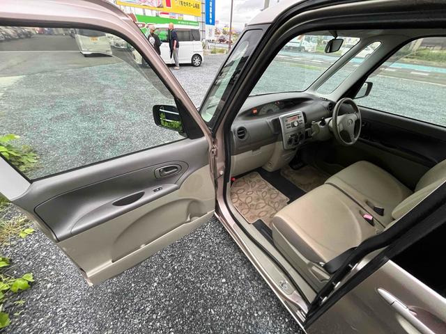 タント Ｌ　両側スライドドア　キーレスエントリー　電動格納ミラー　ベンチシート　ＡＴ　盗難防止システム　ＣＤ　アルミホイール　衝突安全ボディ　エアコン　パワーステアリング　パワーウィンドウ（17枚目）