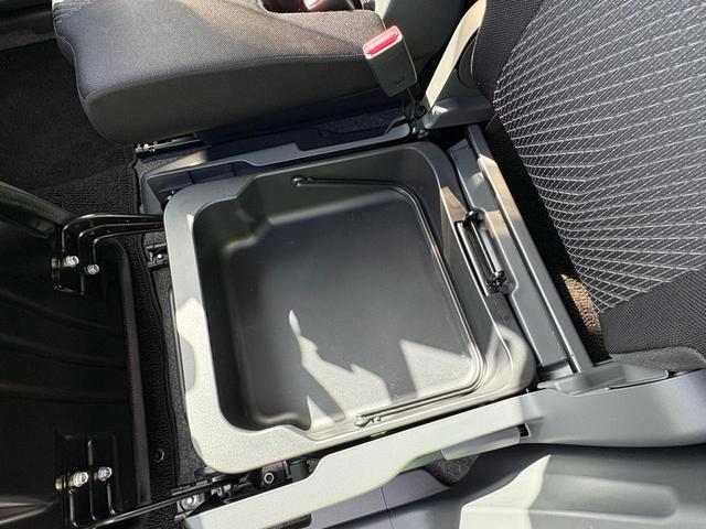 ワゴンＲスティングレー Ｔ　ターボ　ナビ　ＴＶ　バックカメラ　キーレススタートシステム　ＷＳＲＳ　ＤＶＤ再生可能　スマキ　電動格納式ミラー　フロントベンチシート　オ－トエアコン　パワーウィンドウ　パワーステ　ＡＢＳ　エアバック（32枚目）