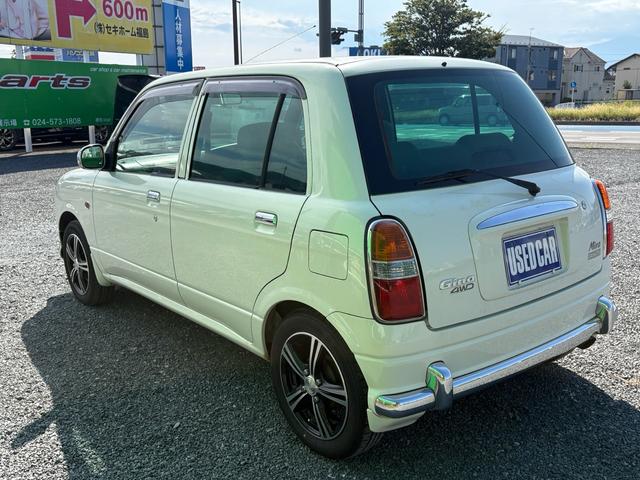 ミラジーノ ジーノターボ　ターボ　４ＷＤ　ナビ　ＴＶ　パワーステアリング　エアコン　パワーウインドウ　助手席エアバッグ　運転席エアバッグ　電動格納ミラー　キーレス　ＵＳＢ（4枚目）