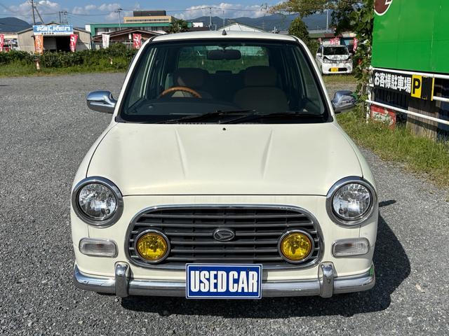 ミラジーノ ジーノターボ　ターボ　４ＷＤ　ナビ　ＴＶ　パワーステアリング　エアコン　パワーウインドウ　助手席エアバッグ　運転席エアバッグ　電動格納ミラー　キーレス　ＵＳＢ（6枚目）