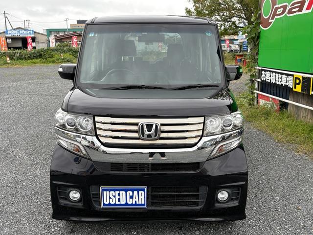 Ｎ－ＢＯＸカスタム Ｇ・ターボパッケージ　４ＷＤ　ターボ　ナビ　ＴＶ　バックカメラ　Ｂｌｕｅｔｏｏｔｈ　電動電格ミラー　スマートキー＆プッシュスタート　キーレスエントリー　オートエアコン　ベンチシート　オートライト　　パワーステアリング（5枚目）