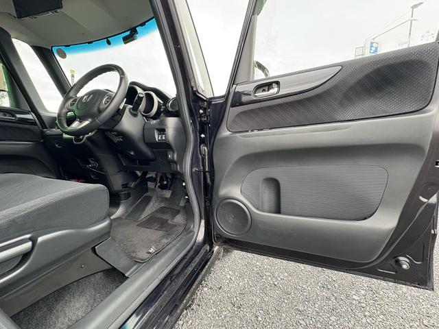 Ｎ－ＢＯＸカスタム Ｇ・ターボパッケージ　４ＷＤ　ターボ　ナビ　ＴＶ　バックカメラ　Ｂｌｕｅｔｏｏｔｈ　電動電格ミラー　スマートキー＆プッシュスタート　キーレスエントリー　オートエアコン　ベンチシート　オートライト　　パワーステアリング（33枚目）