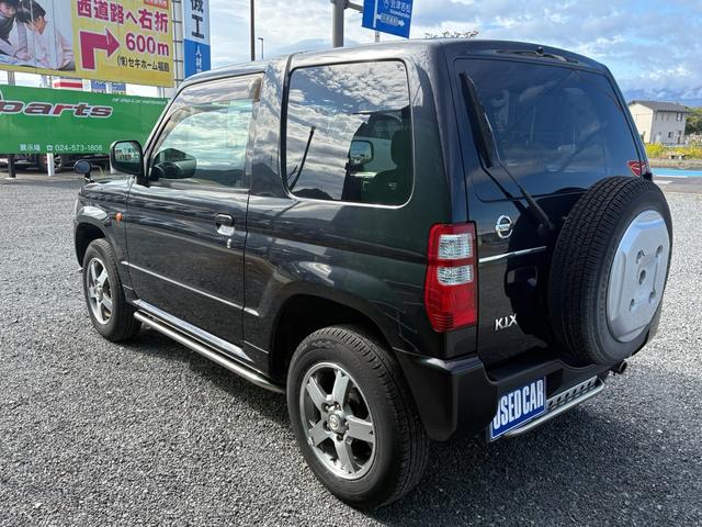 キックス RX オートミラー WSRS 切替式4WD エアバック キーレス エアコン パワーステアリング 全席パワーウインドウ(4枚目)