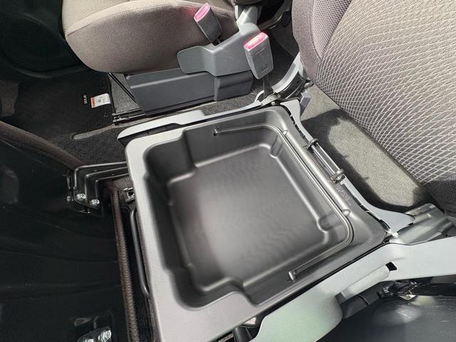 ソリオ Ｘ　バックカメラ　ＡＡＣ　運転席エアバック　パワーステアリング　パワーウィンドウ　キ－フリ－　ＡＢＳ　スマートキーシステム　ＷエアＢ（33枚目）