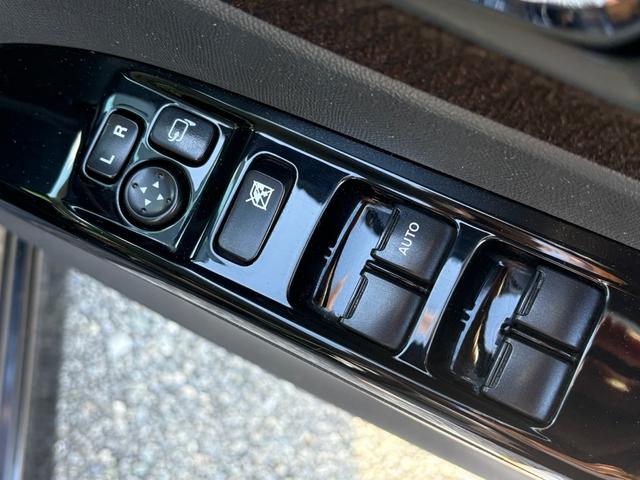 ルークス ハイウェイスター　アイドリングストップ　キーフリー　パワーウインドウ　ＡＢＳ　スマートキー　オートライト　オートエアコン　エアバッグ　電動格納ミラー（32枚目）