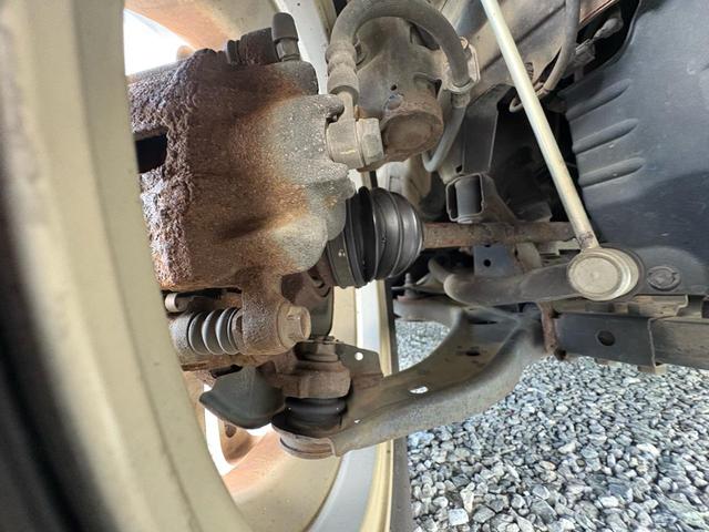 Ｎ－ＢＯＸカスタム Ｇ・Ｌパッケージ　ナビ　ＴＶ　バックカメラ　ＥＴＣ　電動格納ミラ－　スマキ－　パワーウィンドウ　オートエアコン　パワステ　キーレスエントリー　両席エアバック　ＡＢＳ　ＡＵＴＯライト　バックカメラ　運転席エアバック（41枚目）