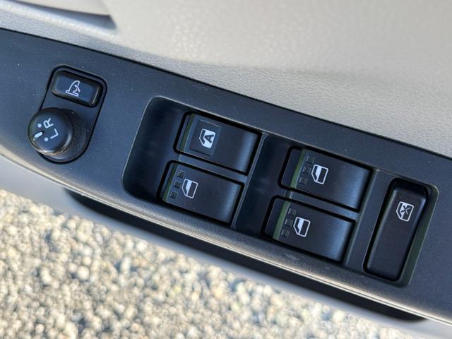 ミライース Ｘｆ　４ＷＤ　ＣＤ　キーレス付き　パワーステアリング　エアバック　ＰＷ　エアコン　ダブルエアバック（25枚目）