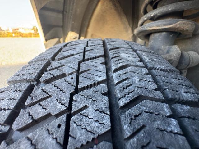 ワゴンＲ リミテッド　４ＷＤ　キーレスエントリー　運転席エアバッグ　パワステ　ＡＢＳ付　ＡＵＴＯライト　フロントベンチシート　パワーウィンドウ　フルオートエアコン　スマートキープッシュスタート　運転席助手席エアバック（15枚目）