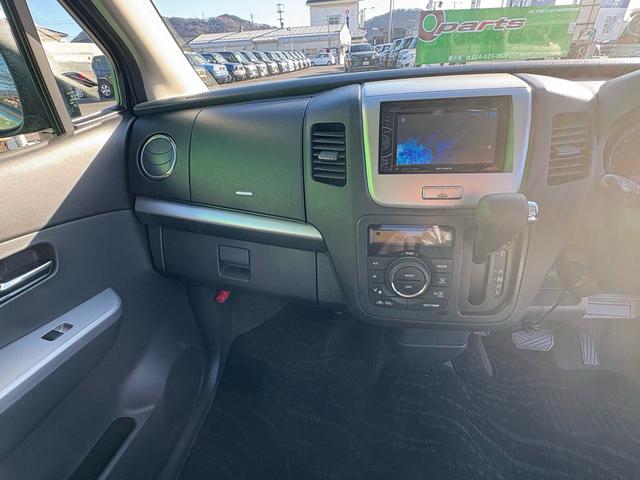 ワゴンＲ リミテッド　４ＷＤ　キーレスエントリー　運転席エアバッグ　パワステ　ＡＢＳ付　ＡＵＴＯライト　フロントベンチシート　パワーウィンドウ　フルオートエアコン　スマートキープッシュスタート　運転席助手席エアバック（18枚目）