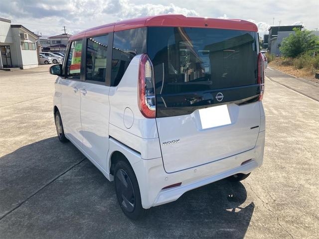 ルークス Ｘ　４ＷＤ　全周囲カメラ　両側スライド・片側電動　ナビ　ＴＶ　クリアランスソナー　衝突被害軽減システム　オートライト　ＬＥＤヘッドランプ　スマートキー　アイドリングストップ　電動格納ミラー　シートヒーター（18枚目）