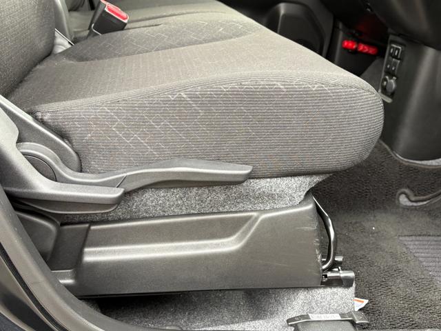 ワゴンＲ ハイブリッドＦＸ－Ｓ【４ＷＤ】【禁煙】【セーフティサポート】　【全方位カメラ】【純正ディスプレイオーディオ／ＡｐｐｌｅＣａｒＰｌａｙ／ブルートゥース】【衝突軽減／レーンキープ／追従クルコン／コーナーセンサー】【プッシュスタート／スマートキー】【シートヒーター】（25枚目）