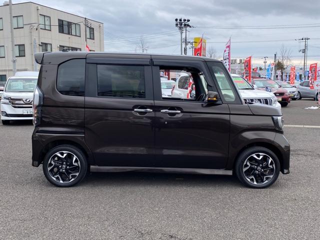 G・EXターボホンダセンシング 【神奈川県仕入】 4WD 衝突軽減システム 純正7インチメモリーナビ バックカメラ DVD再生 ブルートゥース ビルトインETC クルーズコントロール パドルシフト ハーフレザーシート(15枚目)