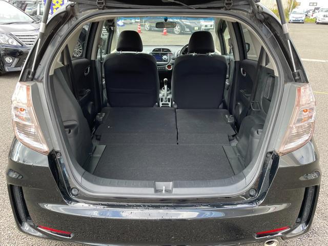 RS ファインスタイル 奈良県仕入/6速MT/禁煙車/保証書付/社外SDナビ/BTオーディオ/音楽録音/フルセグTV/RS専用純正アルミ/スマートキー/HIDライト/ETC/横滑防止/リヤスポイラー/フォグランプ(22枚目)