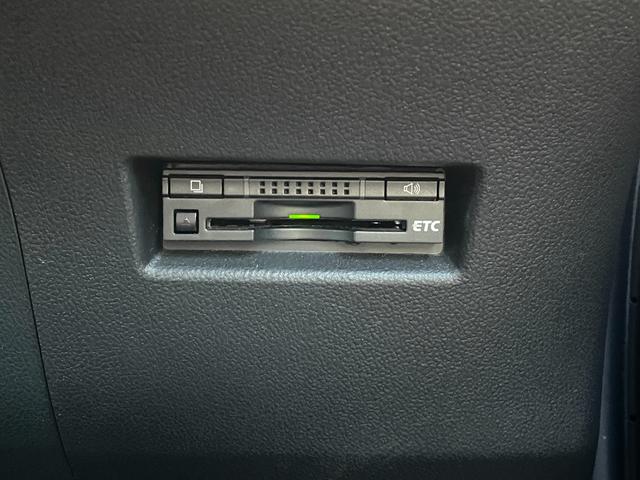 S 1オーナー 禁煙車 純正SDナビ フルセグTV BT接続 DVD・CD再生 ETC クルーズコントロール パドルシフト スマートキー 純正アルミ 盗難防止 プッシュスタート 革巻きステア フォグライト(37枚目)