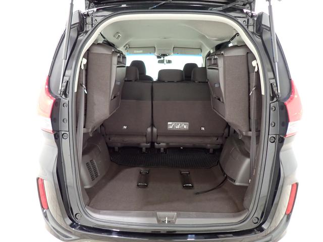 ハイブリッド・Gホンダセンシング 禁煙車 純正SDナビ フルセグ CD・DVD再生 Bluetooth接続 バックカメラ ETC 衝突軽減システム 追従クルコン 両側電動ドア LEDヘッドライト 横滑防止システム レーンキープアシスト(28枚目)