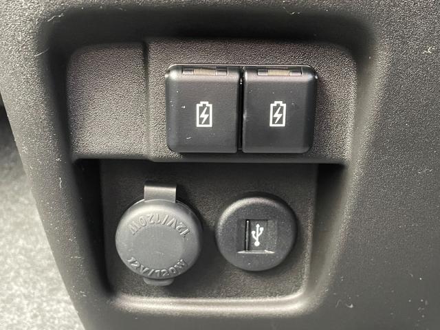ハイブリッドXZ ターボ 【届け出済未使用車】【アラウンドビューモニター】【9型メーカーナビ】フルセグTV Bluetooth接続 追従クルコン シートヒーター 両側電動スライド LEDライト コーナーセンサー HUD USB(35枚目)